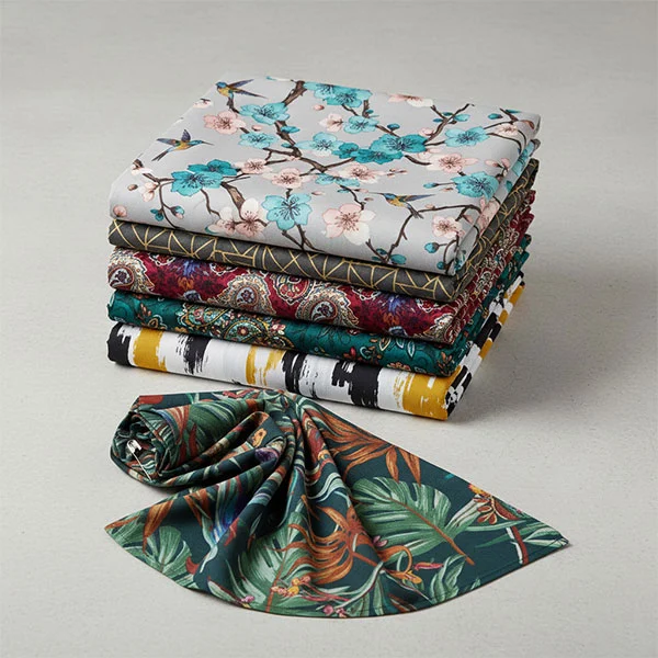 Fabraic Líneáil Clóbhuailte Viscose poileistir Fabraic Líneáil Clóbhuailte Viscose poileistir